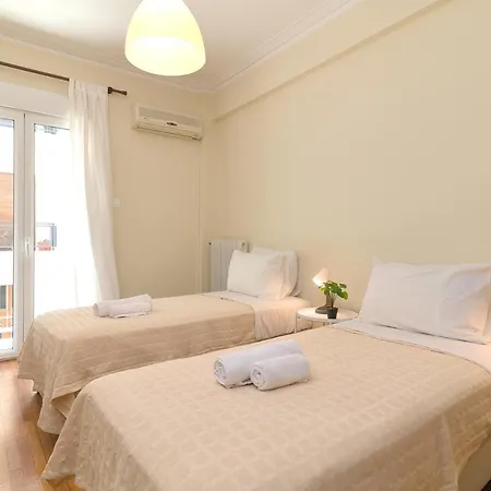 Venias Two-bedroom Kallimarmaro And Zappeio Area Apartmán Atény