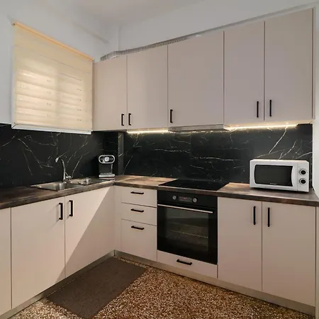 Venias Two-bedroom Kallimarmaro And Zappeio Area * Atény